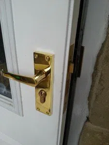 Dayton Lock And Keys Dayton, OH 937-780-8067 - broken-key-extraction